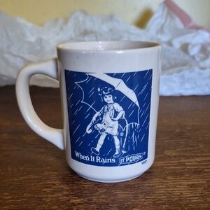 Vintage When It Rains It Pours Mug - Blue and White🌧